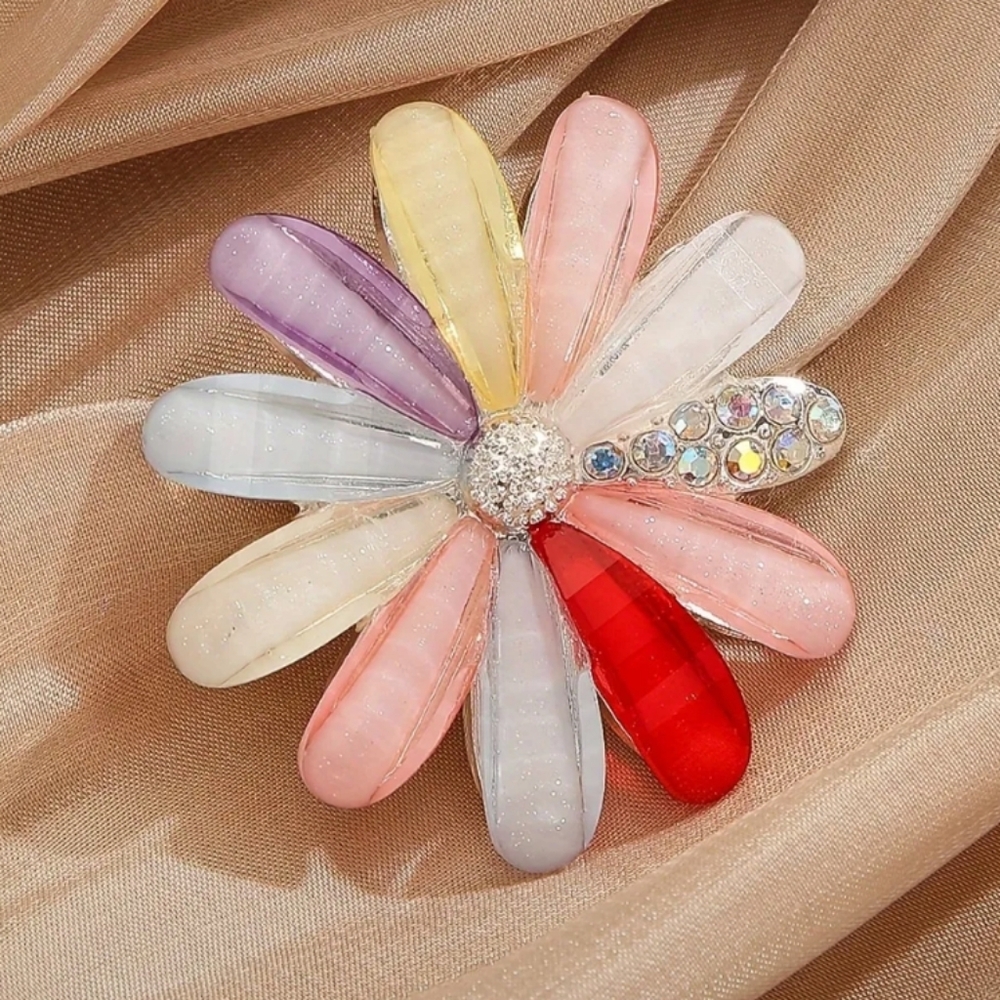 Pastel Daisy Flower Brooch